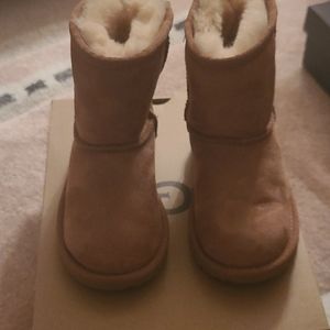 Toddler 8 Girl Ugg Boots Camel Brown